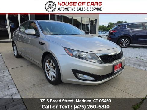 Used 2012 Kia Optima LX FWD image 2
