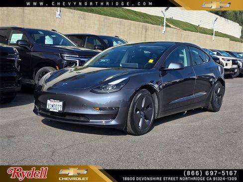 Used 2022 Tesla Model 3 image 1