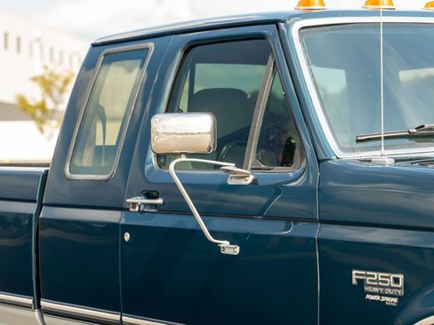 Used 1997 Ford F250 XLT image 11