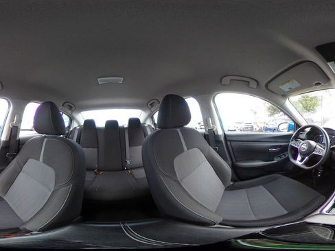 Used 2025 Nissan Sentra SV image 41