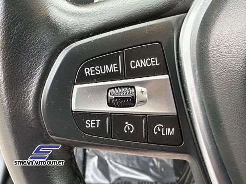 Used 2024 BMW 330i xDrive Sedan w/ Convenience Package image 22