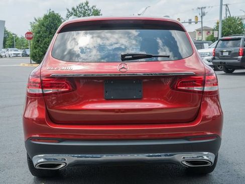 Used 2019 Mercedes-Benz GLC 300 w/ Parking Assistance Package image 6