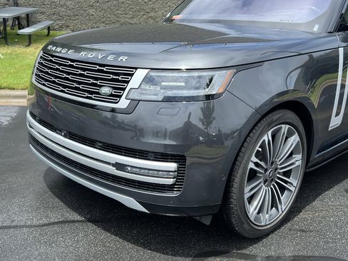 Certified 2023 Land Rover Range Rover Long Wheelbase Autobiography AWD/4WD image 13