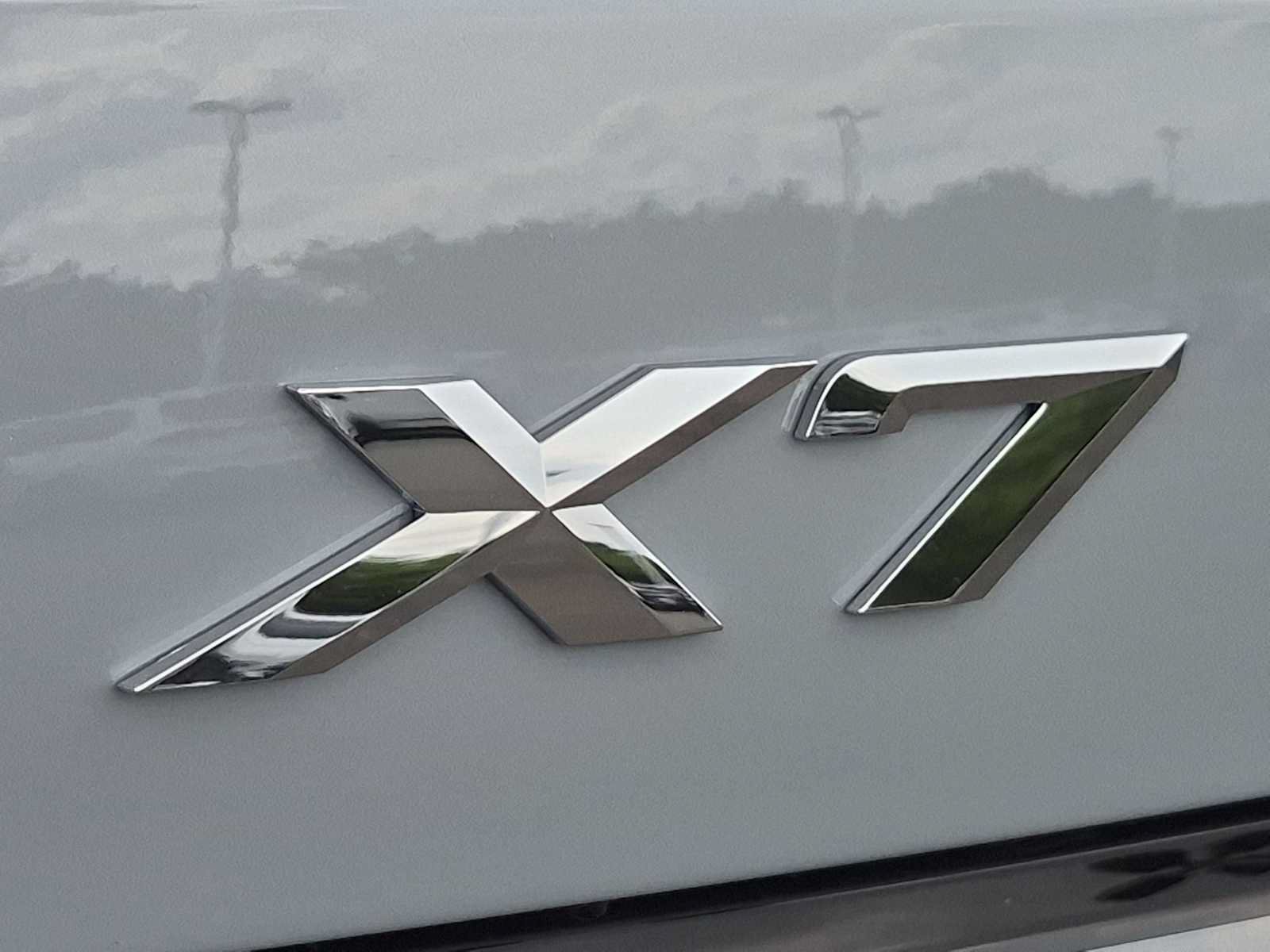 Used 2027 BMW X7 xDrive40i w/ M Sport Package AWD/4WD image 13