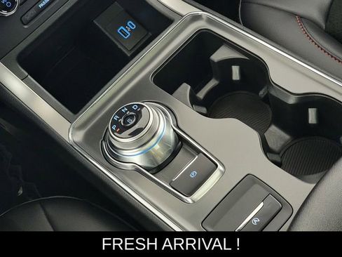 Used 2024 Ford Edge ST-Line AWD/4WD image 24