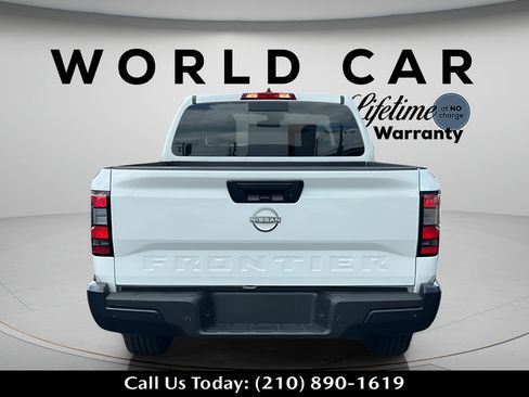 Used 2025 Nissan Frontier S RWD image 4