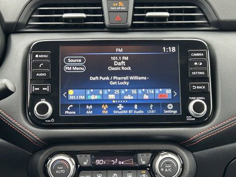 Used 2025 Nissan Versa SR w/ Trunk Package image 14