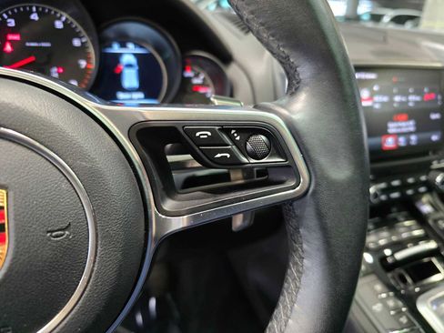Used 2017 Porsche Cayenne image 17