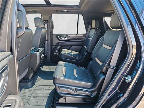 Used 2024 GMC Yukon AT4 w/ AT4 Premium Plus Package AWD/4WD image 21