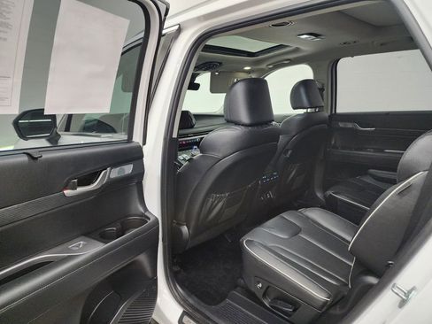 Used 2023 Hyundai Palisade Limited AWD/4WD image 24