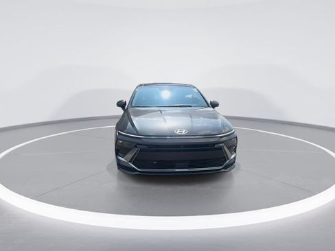 Certified 2025 Hyundai Sonata Limited FWD image 3