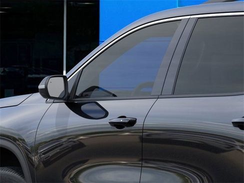 New 2026 Chevrolet Traverse LT image 12