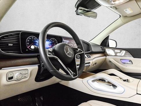 Used 2026 Mercedes-Benz GLE 450 4MATIC image 10