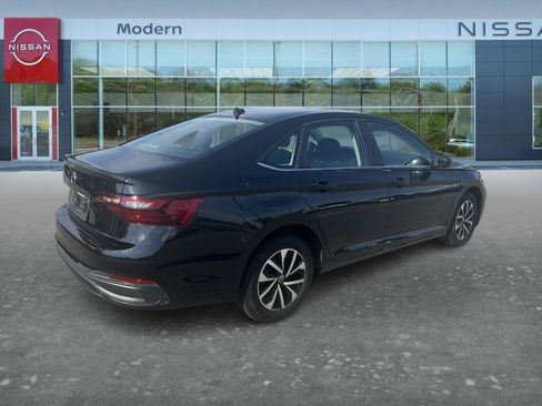 Used 2024 Volkswagen Jetta S FWD image 5