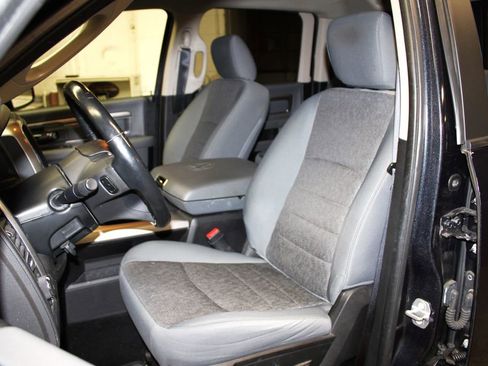 Used 2016 RAM 1500 Big Horn image 25