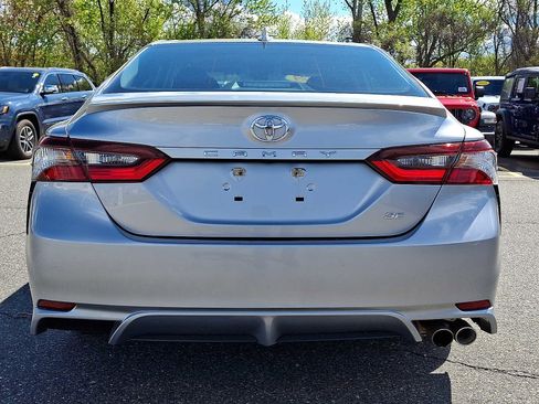 Used 2024 Toyota Camry SE FWD image 5