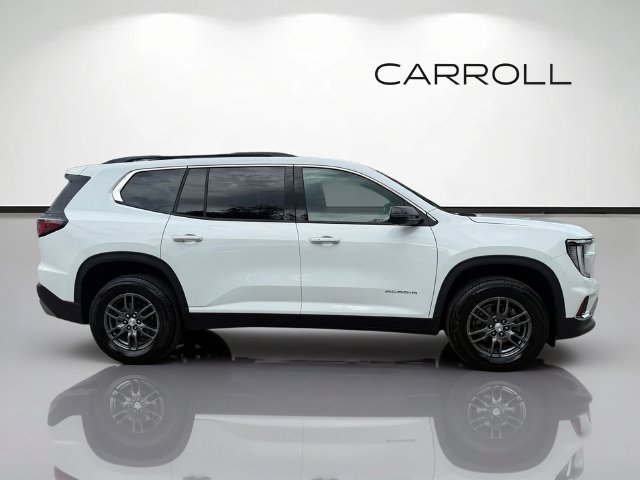 Used 2026 GMC Acadia Elevation FWD image 2