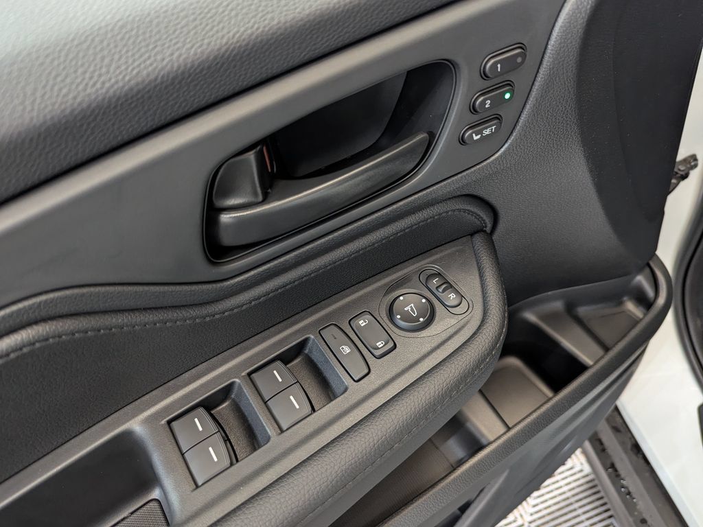 New 2026 Honda Odyssey EX-L image 23