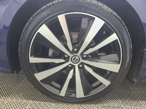Used 2019 Nissan Altima 2.5 SR AWD/4WD image 18