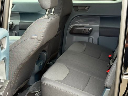 New 2025 Ford Maverick XL image 7