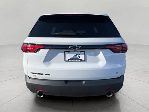 Used 2023 Chevrolet Traverse LT w/ Midnight/Sport Edition image 7