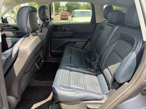 Certified 2024 Lincoln Nautilus Reserve AWD/4WD image 28