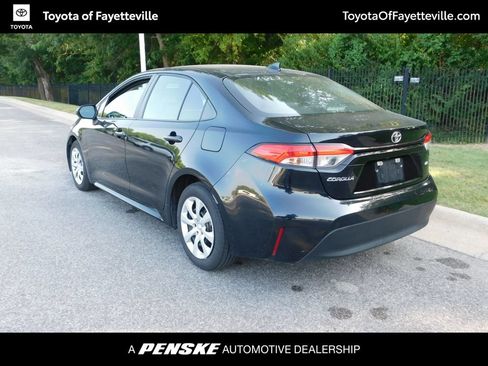 Used 2025 Toyota Corolla LE FWD image 3