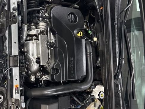 Used 2024 Chevrolet Malibu LT image 40