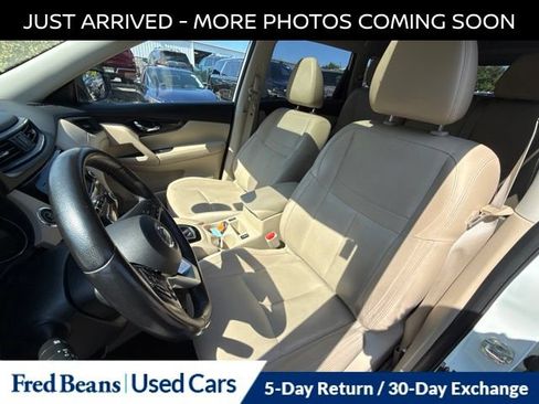 Certified 2018 Nissan Rogue SL w/ Premium Package AWD/4WD image 17