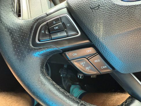 Used 2018 Ford Focus ST image 32