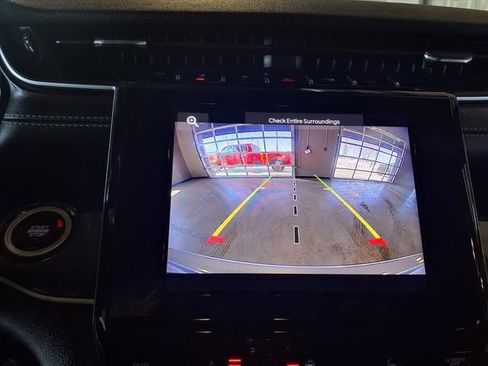 Used 2023 Jeep Grand Cherokee Altitude image 26