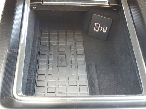 New 2026 Lincoln Corsair Reserve image 23