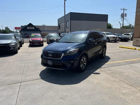 Used 2019 Kia Sorento EX FWD image 4