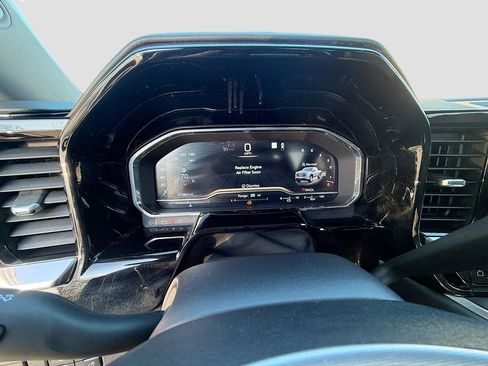 Used 2022 GMC Sierra 1500 SLT w/ X31 Off-Road Package image 39