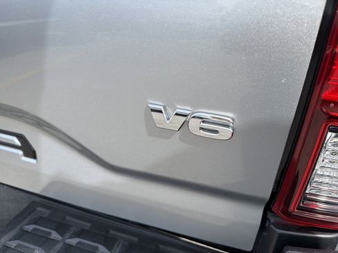 Used 2023 Toyota Tacoma SR AWD/4WD image 8