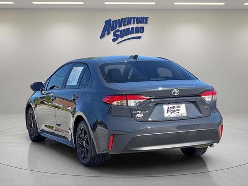 Used 2026 Toyota Corolla LE FWD image 5