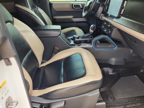 Used 2022 Ford Bronco Wildtrak image 10