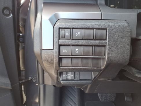 Certified 2025 Toyota Tacoma SR5 image 20