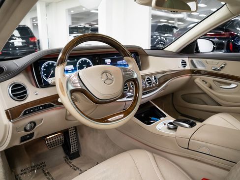 Used 2015 Mercedes-Benz S 550 Sedan image 18