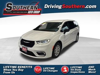 Used 2025 Chrysler Pacifica Select FWD 360° Tour