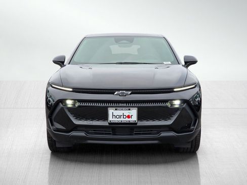 New 2026 Chevrolet Equinox EV LT w/ LPO, Blackout Package image 2