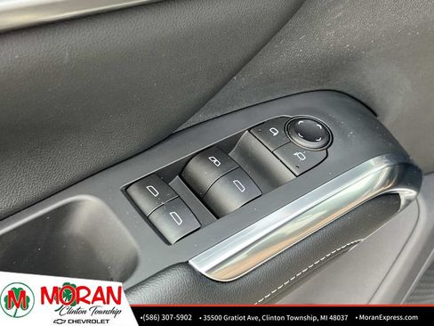 Certified 2024 Chevrolet Traverse LT FWD image 17