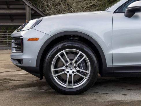 New 2026 Porsche Cayenne Coupe image 13