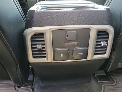Used 2021 Ford F450 Platinum w/ FX4 Off-Road Package AWD/4WD image 12
