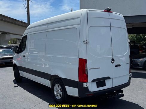 Used 2023 Mercedes-Benz Sprinter 2500 image 5