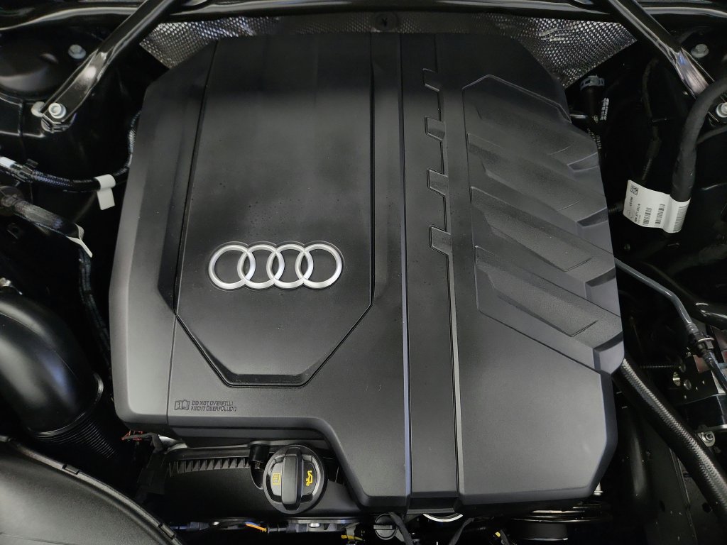 Used 2024 Audi Q5 2.0T Premium AWD/4WD image 40