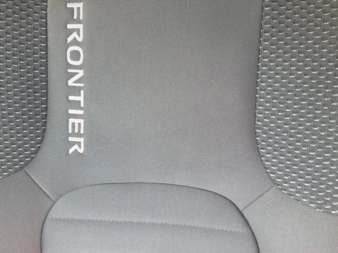 Used 2013 Nissan Frontier Desert Runner RWD image 24