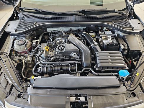 Used 2024 Volkswagen Jetta SE FWD image 36