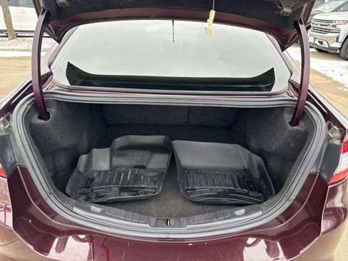 Used 2013 Ford Fusion SE image 12