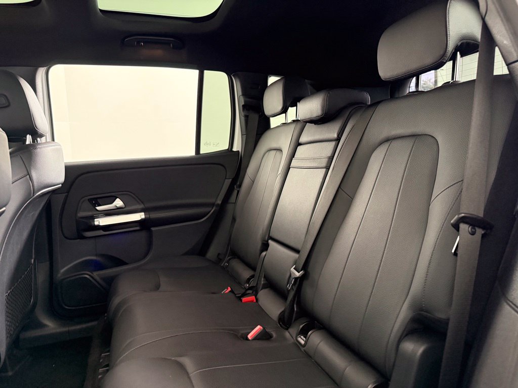 Certified 2023 Mercedes-Benz GLB 250 4MATIC w/ Premium Package image 36